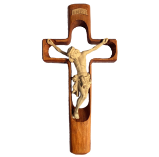 Kříž Ježíše s vyřezaným vnitřkem